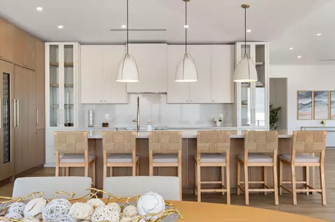 Kitchen - 1002 Snapper Ln, Key Largo, FL 33037 photo 8 of 9