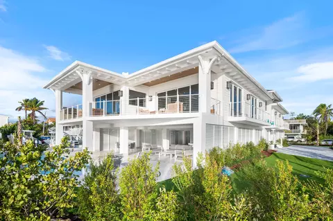 Exterior - 1002 Snapper Ln, Key Largo, FL 33037 photo 12 of 14