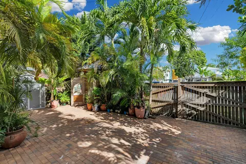 Exterior - 3326 Eagle Ave, Key West, FL 33040 photo 4 of 10