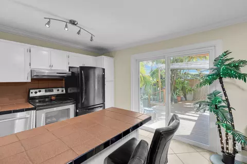 Kitchen - 3326 Eagle Ave, Key West, FL 33040 photo 5 of 5