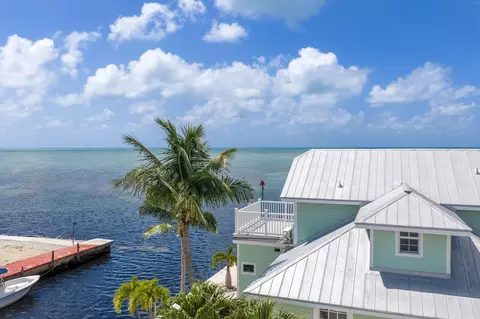 View/Area - 996 97th Street Ocean, Marathon, FL 33050 photo 4 of 11