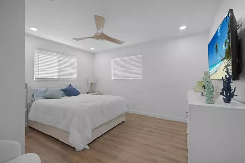 Bedroom - 53 Bonefish Ave, Key Largo, FL 33037 photo 1 of 5