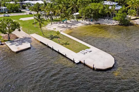 View/Area - 53 Bonefish Ave, Key Largo, FL 33037 photo 5 of 6