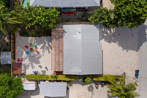 View/Area - 53 Bonefish Ave, Key Largo, FL 33037 photo 1 of 6