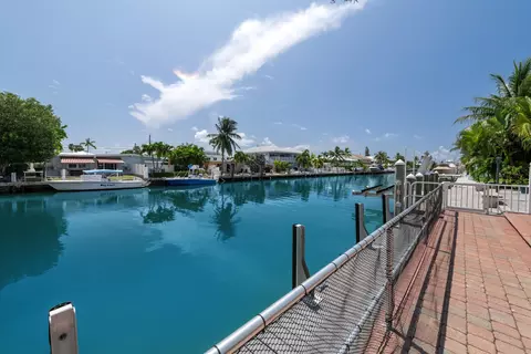 View/Area - 490 10th St #KEY colony, Key Colony Beach, FL 33051 photo 1 of 10