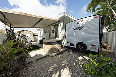 Exterior - 30 Orange Dr, Key Largo, FL 33037 photo 6 of 7