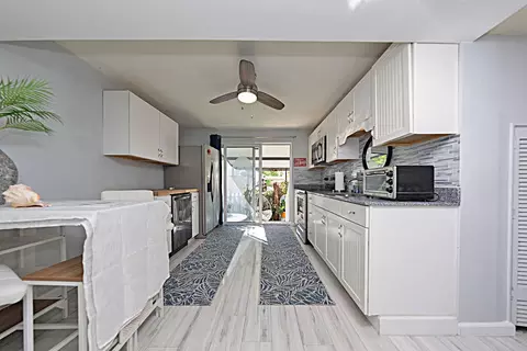Kitchen - 30 Orange Dr, Key Largo, FL 33037 photo 1 of 4