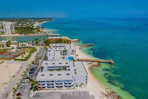 Other - 201 E Ocean Dr UNIT 208, Key Colony Beach, FL 33051 photo 3 of 10