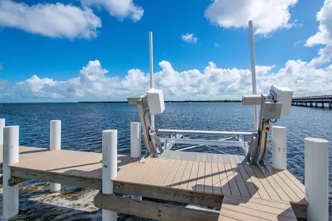 View/Area - 30985 Watson Blvd, Big Pine Key, FL 33043 photo 1 of 8