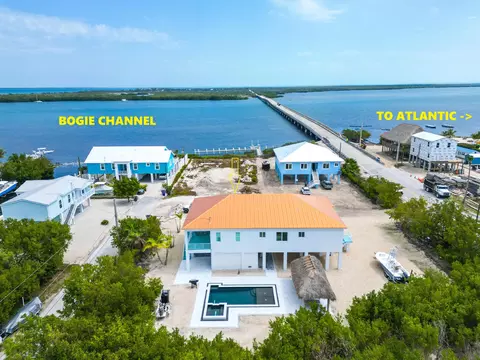 View/Area - 30985 Watson Blvd, Big Pine Key, FL 33043 photo 2 of 8