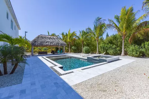 Exterior - 30985 Watson Blvd, Big Pine Key, FL 33043 photo 21 of 21