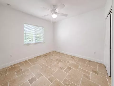 Bedroom - 635 Cabrera St, Key Largo, FL 33037 photo 1 of 5