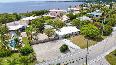 View/Area - 1817 Watson Blvd, Big Pine Key, FL 33043 photo 5 of 8