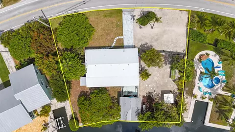View/Area - 1817 Watson Blvd, Big Pine Key, FL 33043 photo 2 of 8