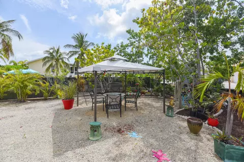 Exterior - 1817 Watson Blvd, Big Pine Key, FL 33043 photo 13 of 25