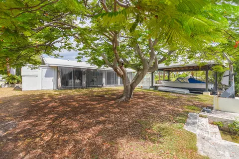 Exterior - 1817 Watson Blvd, Big Pine Key, FL 33043 photo 7 of 25