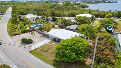 View/Area - 1817 Watson Blvd, Big Pine Key, FL 33043 photo 3 of 8