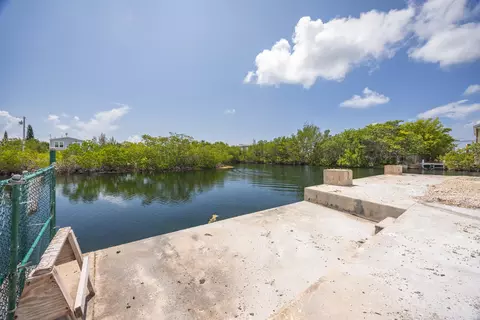 View/Area - 281 Pelican Ln, Big Pine Key, FL 33043 photo 5 of 6