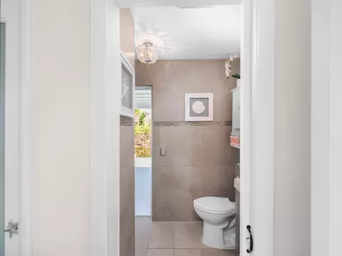 Bath - 1657 Watson Blvd, Big Pine Key, FL 33043 photo 1 of 5