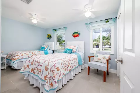 Bedroom - 1657 Watson Blvd, Big Pine Key, FL 33043 photo 3 of 3