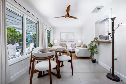 Dining - 1657 Watson Blvd, Big Pine Key, FL 33043 photo 2 of 3