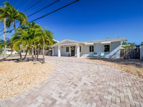 Exterior - 1657 Watson Blvd, Big Pine Key, FL 33043 photo 1 of 10