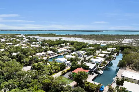 View/Area - 1821 Bittersweet Ave, Big Pine Key, FL 33043 photo 2 of 10