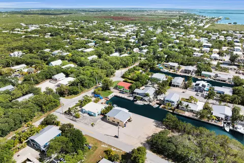 View/Area - 1821 Bittersweet Ave, Big Pine Key, FL 33043 photo 5 of 10