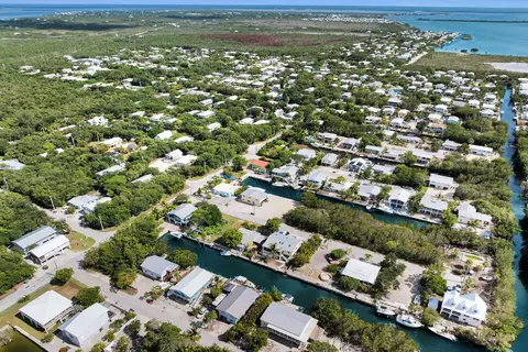 View/Area - 1821 Bittersweet Ave, Big Pine Key, FL 33043 photo 4 of 10