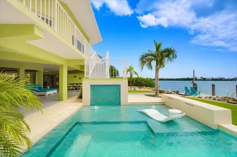 Exterior - 108 Sunset Dr, Marathon, FL 33050 photo 8 of 24