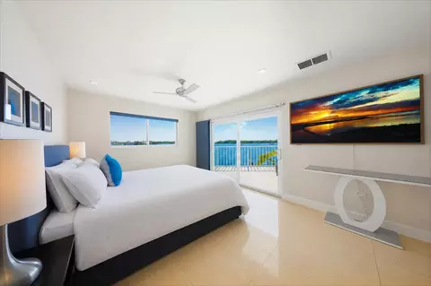 Bedroom - 108 Sunset Dr, Marathon, FL 33050 photo 1 of 5