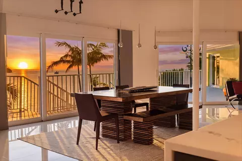 Dining - 108 Sunset Dr, Marathon, FL 33050 photo 4 of 5