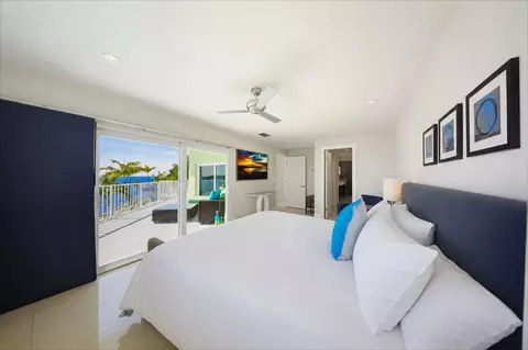 Bedroom - 108 Sunset Dr, Marathon, FL 33050 photo 2 of 5
