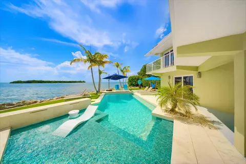 Exterior - 108 Sunset Dr, Marathon, FL 33050 photo 5 of 24