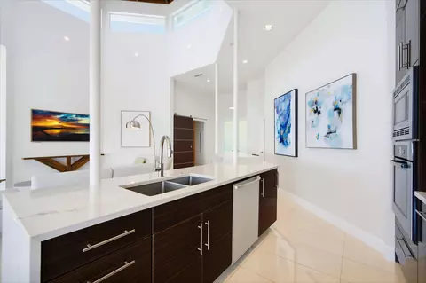 Kitchen - 108 Sunset Dr, Marathon, FL 33050 photo 3 of 3