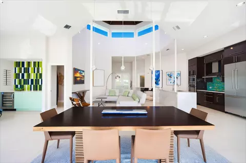 Dining - 108 Sunset Dr, Marathon, FL 33050 photo 3 of 5