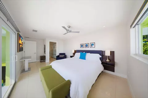 Bedroom - 108 Sunset Dr, Marathon, FL 33050 photo 3 of 5