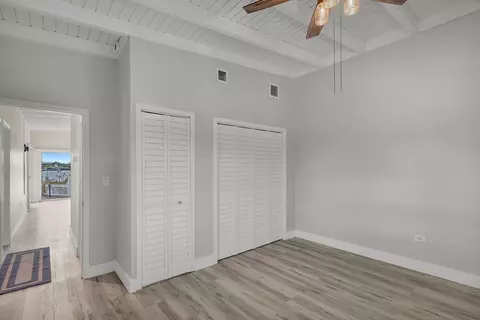 Bedroom - 17 Manowar Dr, Marathon, FL 33050 photo 2 of 3