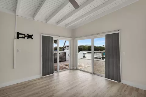 Living - 17 Manowar Dr, Marathon, FL 33050 photo 1 of 1