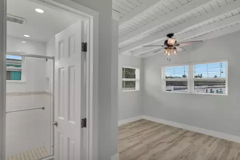 Bedroom - 17 Manowar Dr, Marathon, FL 33050 photo 3 of 3