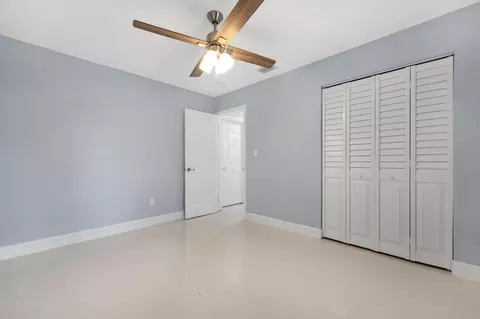 Bedroom - 980 Oleander Rd, Key Largo, FL 33037 photo 3 of 7