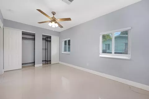 Bedroom - 980 Oleander Rd, Key Largo, FL 33037 photo 1 of 7