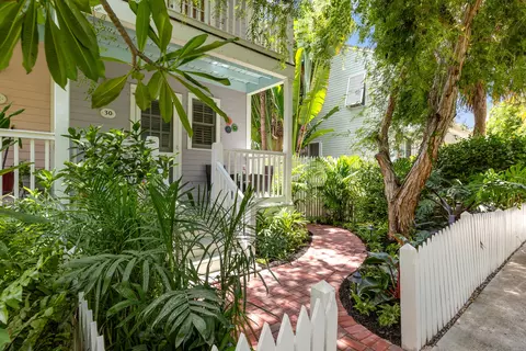 30 Kingfisher Ln, Key West, FL 33040