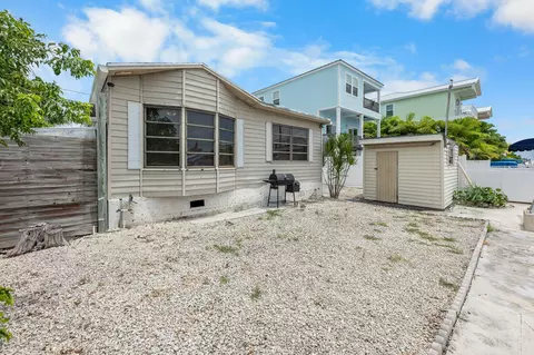 Exterior - 647 82nd Street Ocean St, Marathon, FL 33050 photo 5 of 6