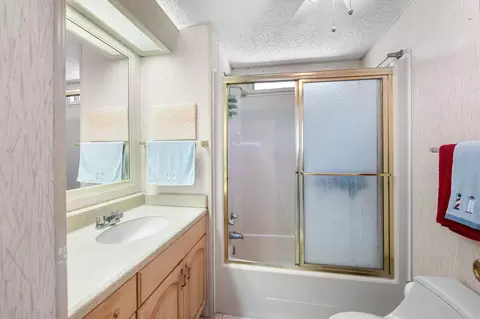 Bath - 647 82nd Street Ocean St, Marathon, FL 33050 photo 1 of 1