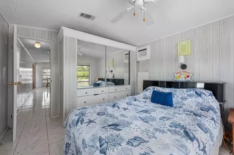 Bedroom - 647 82nd Street Ocean St, Marathon, FL 33050 photo 2 of 2