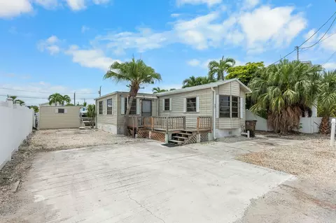 Exterior - 647 82nd Street Ocean St, Marathon, FL 33050 photo 4 of 6