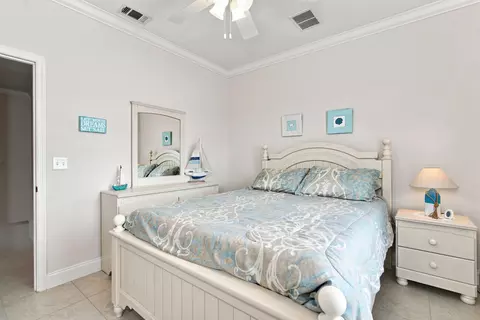 Bedroom - 3 Snipe Rd, Key Largo, FL 33037 photo 2 of 7