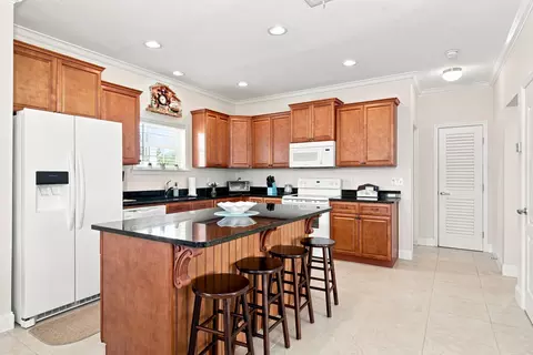 Kitchen - 3 Snipe Rd, Key Largo, FL 33037 photo 2 of 3
