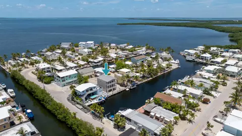 View/Area - 3 Snipe Rd, Key Largo, FL 33037 photo 2 of 13